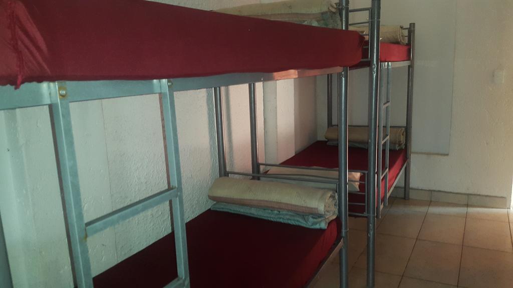 جوهانسبورغ Rosebank Lodge & Backpacker المظهر الخارجي الصورة