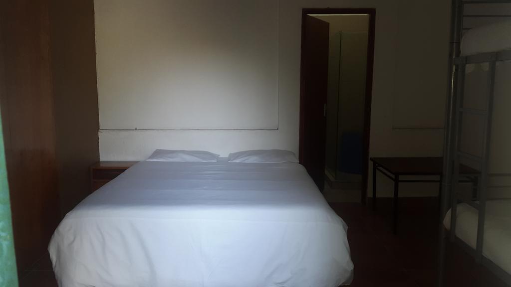 جوهانسبورغ Rosebank Lodge & Backpacker المظهر الخارجي الصورة