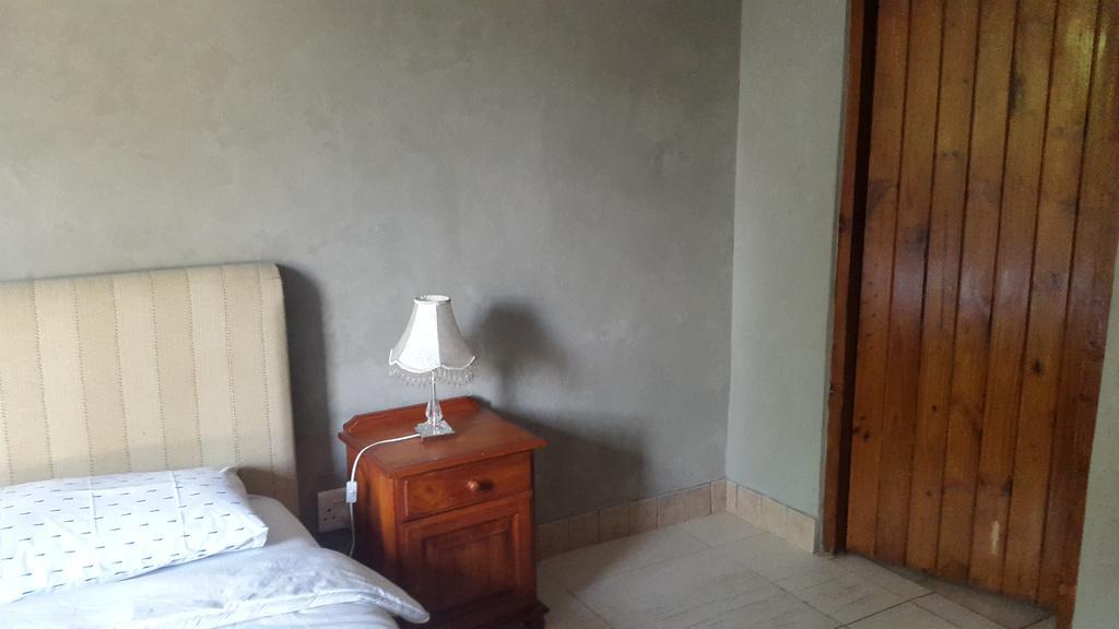 جوهانسبورغ Rosebank Lodge & Backpacker المظهر الخارجي الصورة
